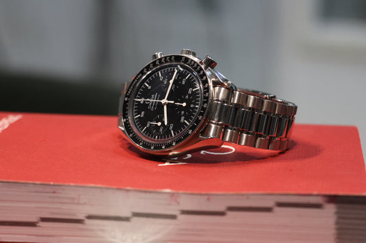 Omega Speedmaster Reduced orologio da polso vista frontale