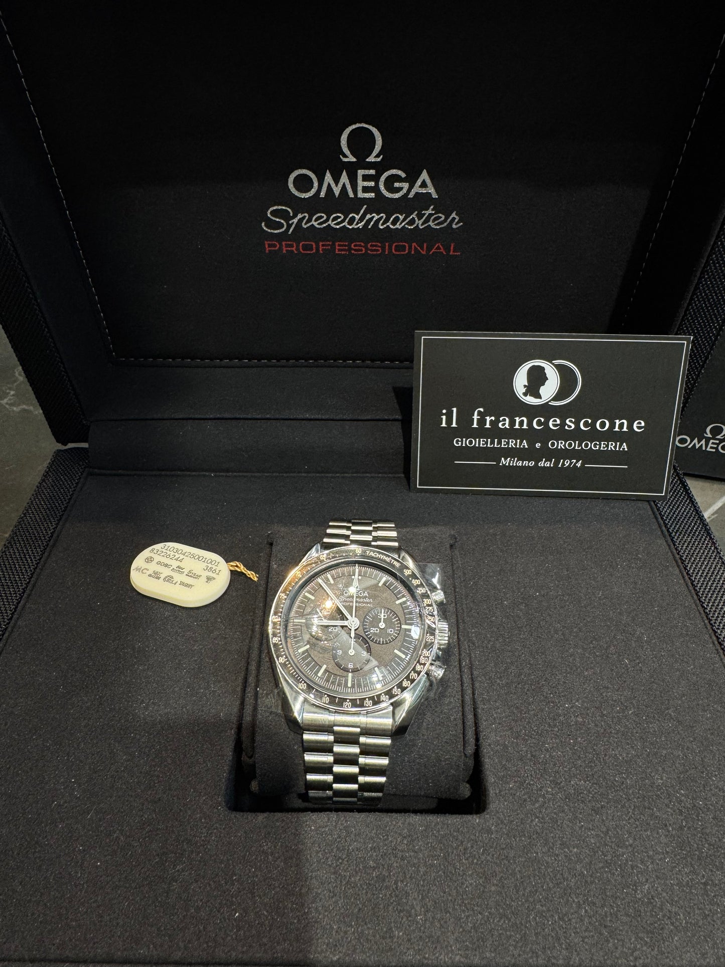Omega Speedmaster Moonwatch