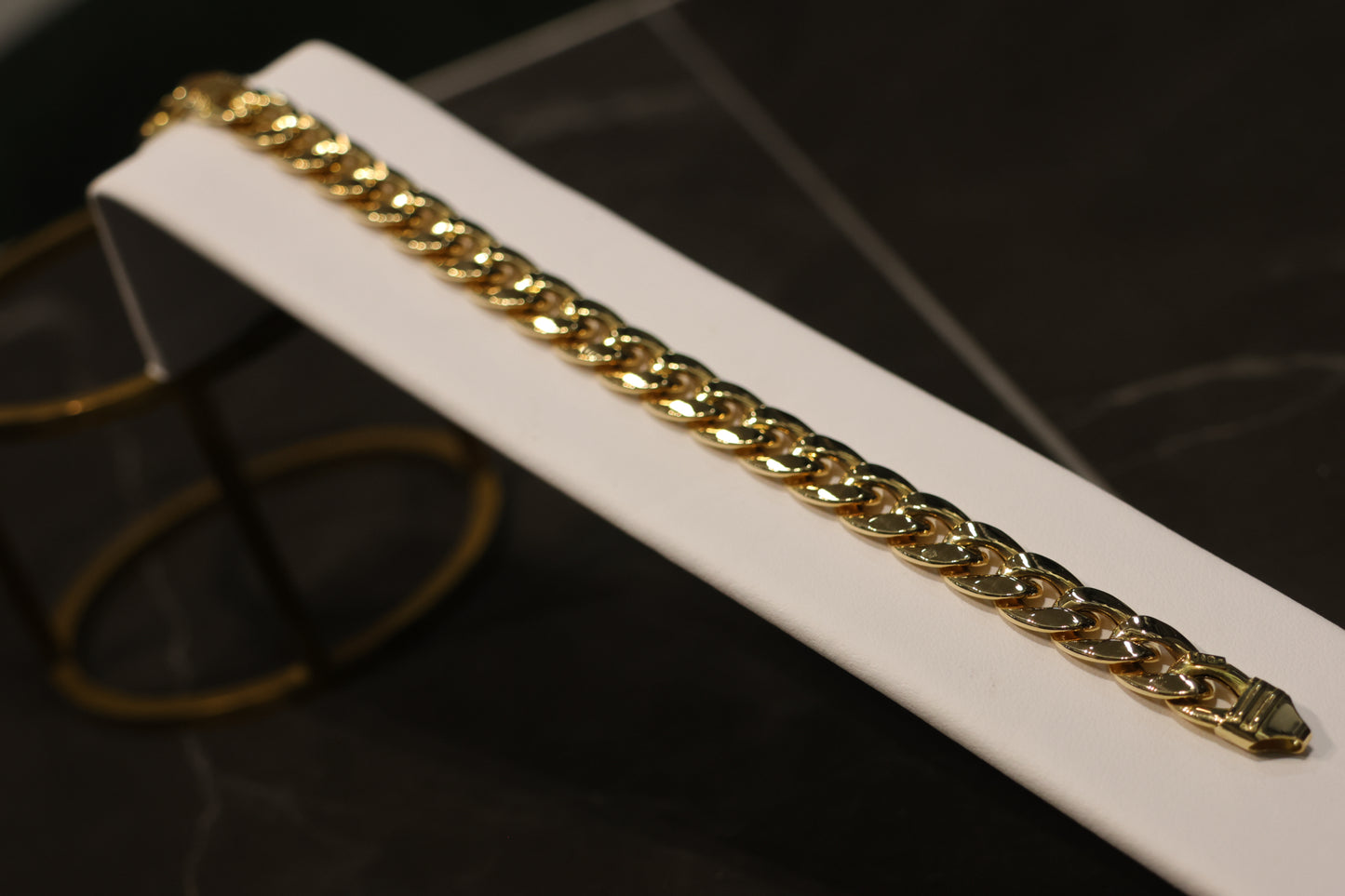 Bracciali
